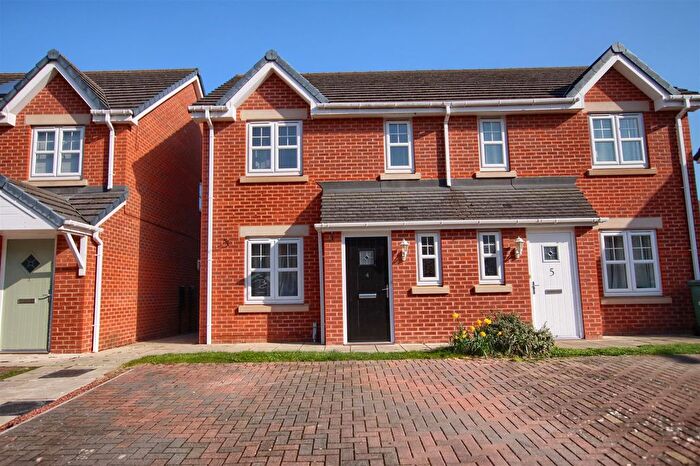 3 Bedroom Semi Detached House For Sale In Coral Grove, Thornaby, TS17