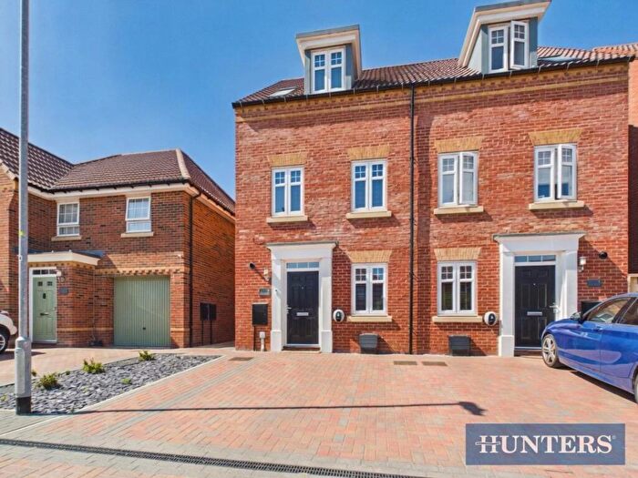 3 Bedroom Semi-Detached House For Sale In Whitebeam Lea, Beverley, HU17