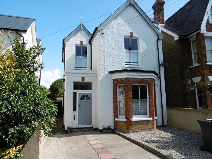 1 Bedroom Flat To Rent In Queens Gardens, Herne Bay, CT6