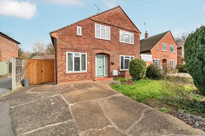 3 Bedroom Detached House For Sale In Horsell, Woking, Surrey, GU21