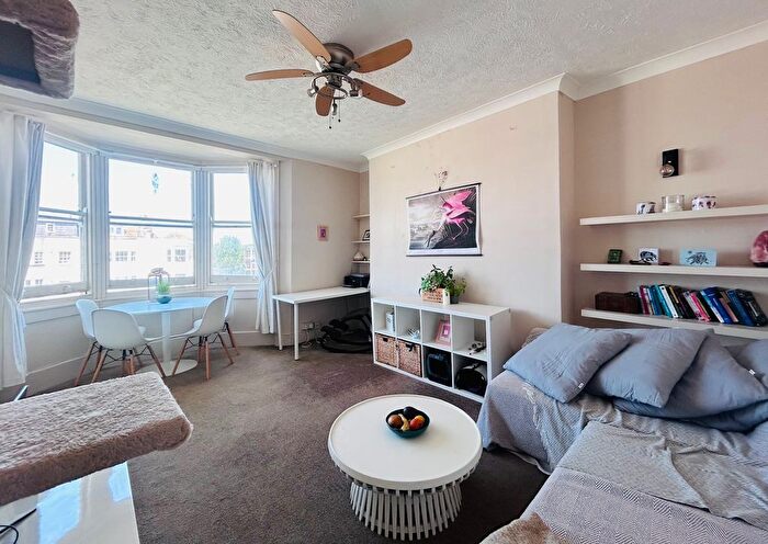 1 Bedroom Flat To Rent In New Steine, Brighton, BN2