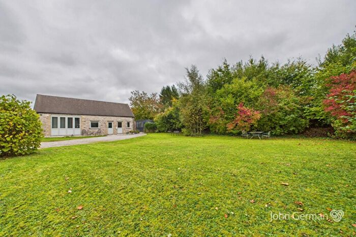 2 Bedroom Detached House For Sale In Drury Lane, Biggin, SK17