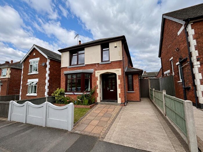 3 Bedroom Detached House For Sale In Bedford Grove, Nottingham, NG6