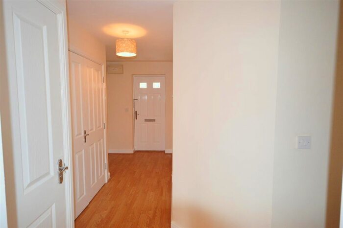 3 Bedroom Town House To Rent In Windhill Rise, Woolley Grange, Barnsley, S75