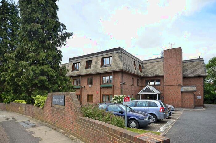 2 Bedroom Flat To Rent In Woodside Grange Road, Woodside Park, London, N12