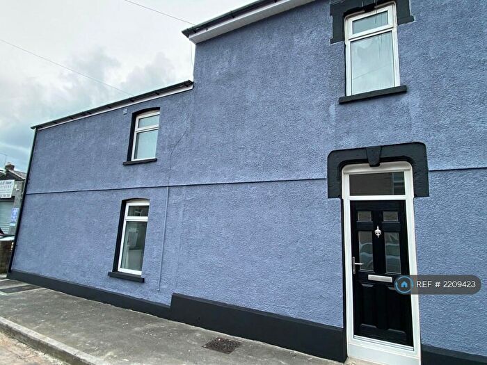 4 Bedroom End Of Terrace House To Rent In Junction Road, Newport, NP19