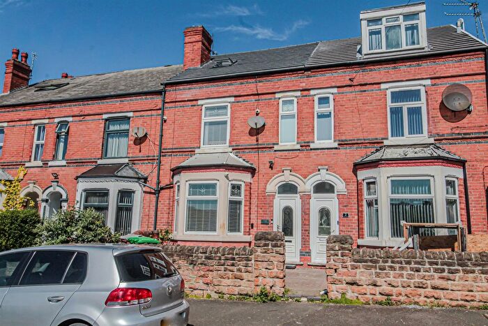 5 Bedroom Terraced House For Sale In Austen Avenue, Nottingham, NG7