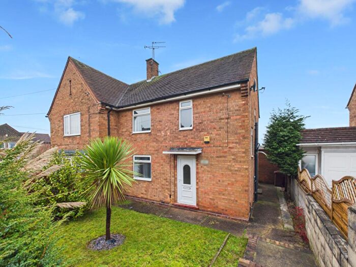3 Bedroom Semi Detached House For Sale In Beckhampton Road, Bestwood Park, Nottingham, NG5