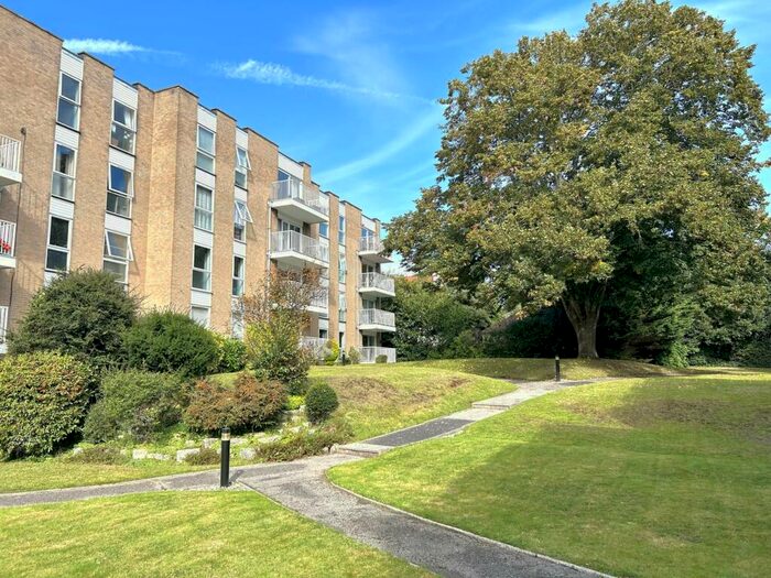 2 Bedroom Apartment To Rent In St Anthonys Road, Meyrick Park, Bournemouth, BH2