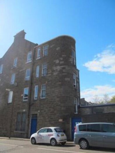 2 Bedroom Flat To Rent In North George Street, Hilltown, Dundee, DD3