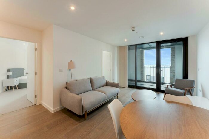 2 Bedroom Apartment To Rent In Vetro Court, Salter Street, London, E14