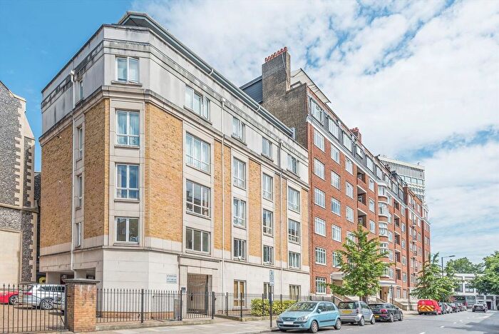 1 Bedroom Flat For Sale In Gloucester Terrace, Hyde Park, W2