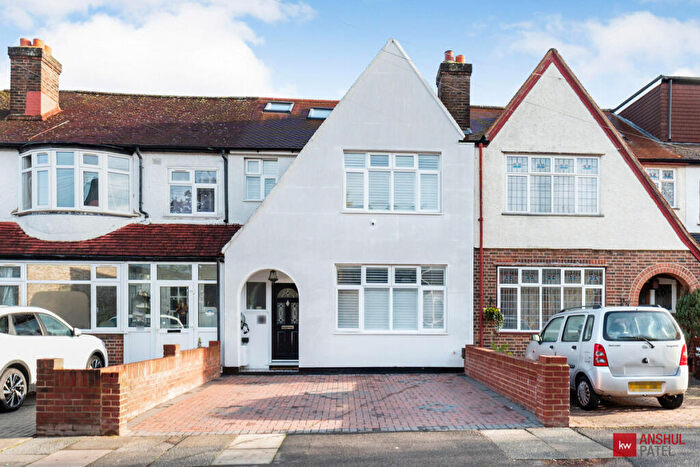 4 Bedroom Terraced House For Sale In Meopham Road, Mitcham, CR4
