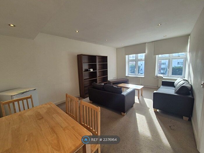 2 Bedroom Maisonette To Rent In Aylmer Parade, London, N2