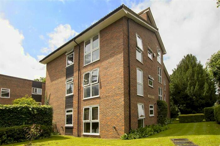 2 Bedroom Flat To Rent In Cromwell Road, Teddington, TW11
