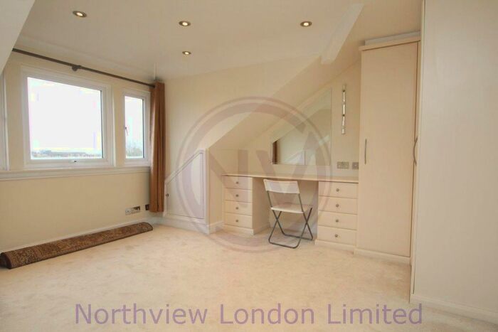 1 Bedroom Flat To Rent In Womersley Road, Crouch End, N8