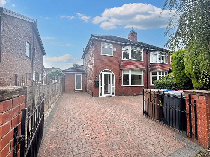 3 Bedroom Semi-Detached House For Sale In Hastings Road, Eccles, M30