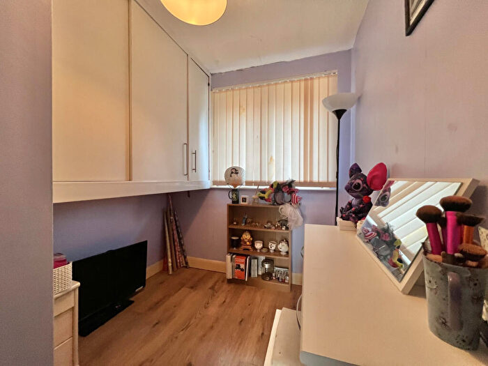 3 Bedroom End Of Terrace House For Sale In Bromley Close, Bispham, FY2