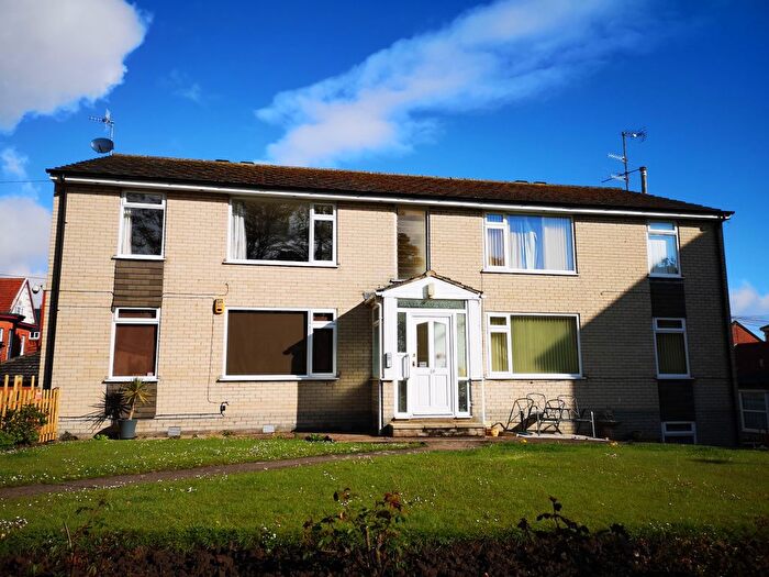 2 Bedroom Flat For Sale In Flat, Delverne Court, A Granville Road, YO11