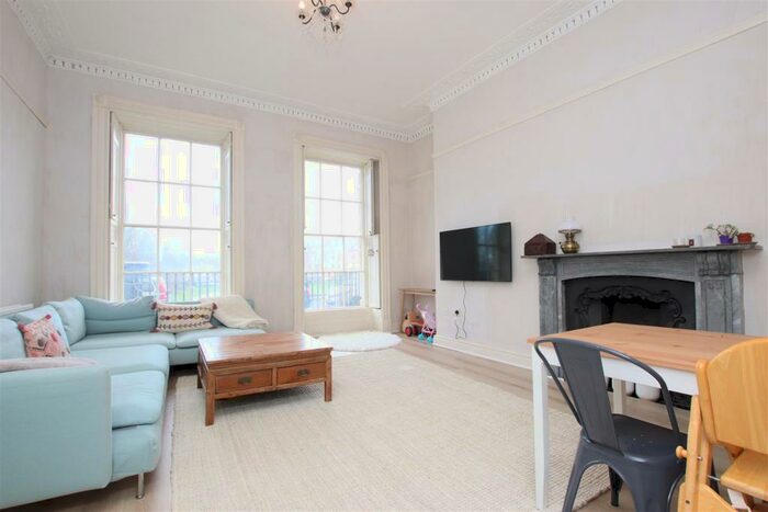 2 Bedroom Flat To Rent In Norfolk Crescent, Bath, BA1