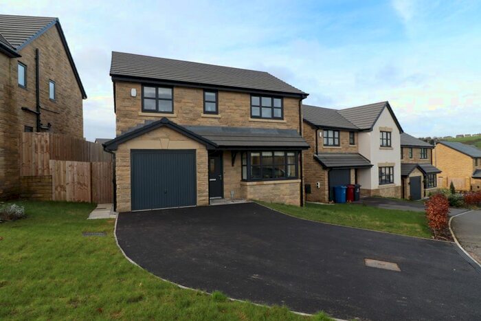 4 Bedroom Detached House To Rent In Bevan Street, Blackburn, BB1