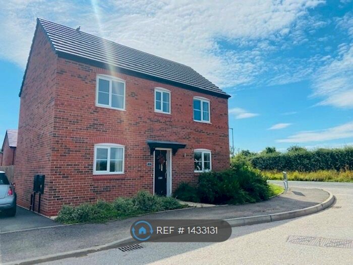 3 Bedroom Detached House To Rent In Corbetts Close, Wistaston, Crewe, CW2