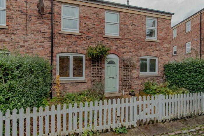 2 Bedroom End Of Terrace House To Rent In Gibson Place, Hexham, Northumberland, NE46