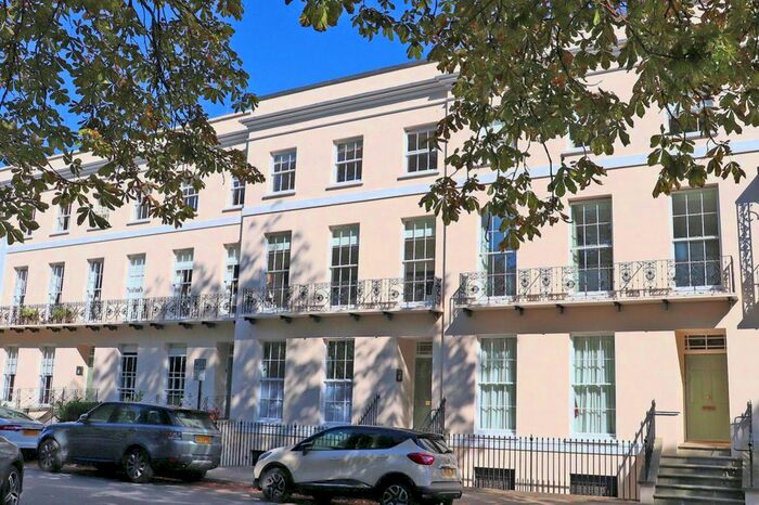 3 Bedroom Flat To Rent In Montpellier Spa Road, Cheltenham, GL50