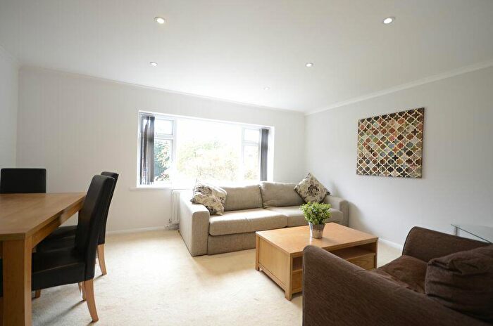 2 Bedroom Apartment To Rent In Christchurch Road, Virginia Water, GU25