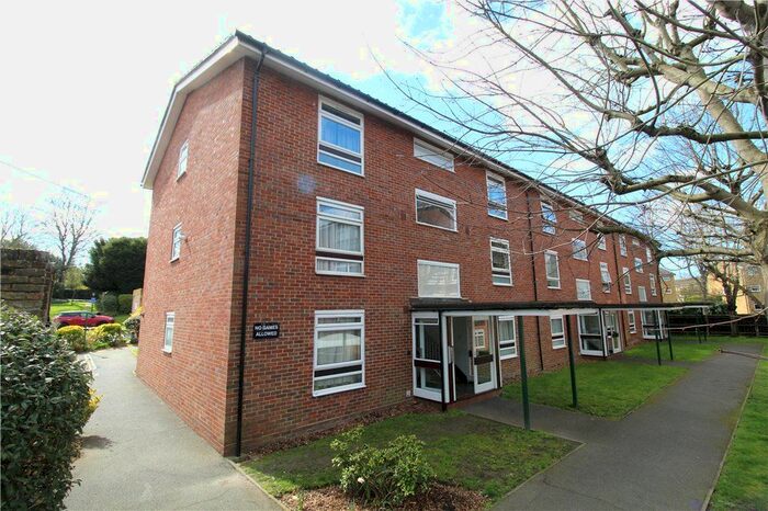 1 Bedroom Flat To Rent In Maresfield, Croydon, CR0