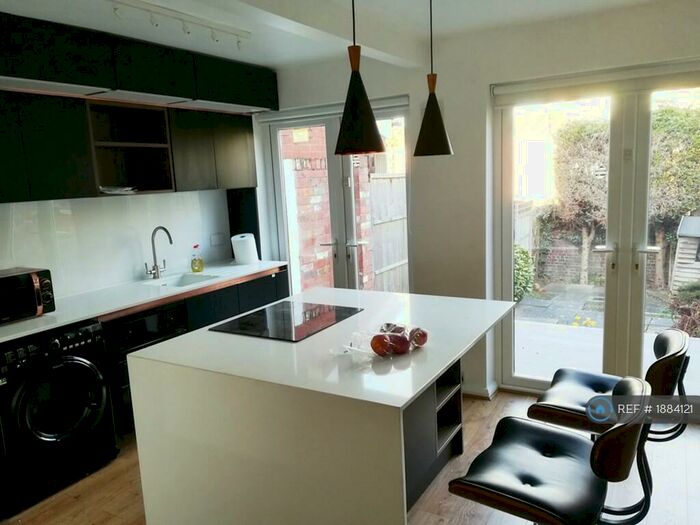 3 Bedroom Terraced House To Rent In Strathmore Avenue, Coventry, CV1