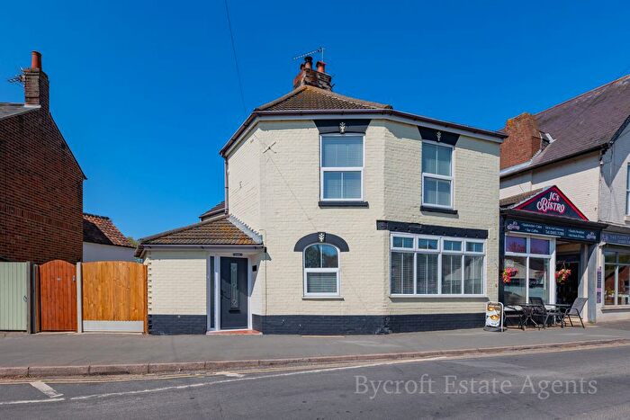 3 Bedroom Semi Detached House For Sale In The Green, Martham, NR29