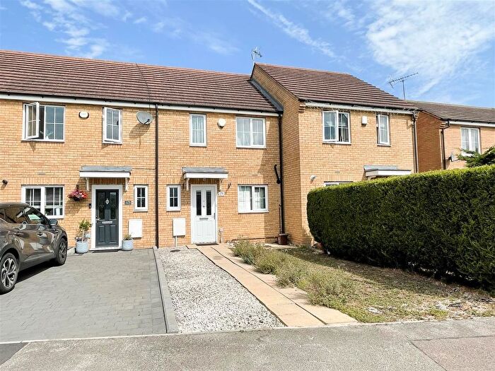 3 Bedroom Property To Rent In Johnson Drive, Leighton Buzzard, LU7
