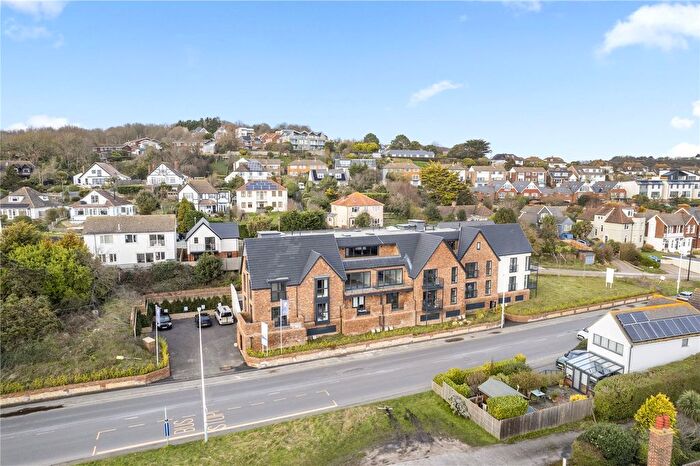 2 Bedroom Flat To Rent In Seabrook Road, Hythe, Kent, CT21