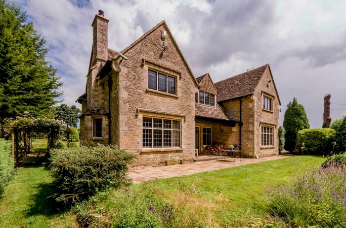 6 Bedroom Detached House To Rent In Long Newnton, Tetbury, Gloucestershire, GL8