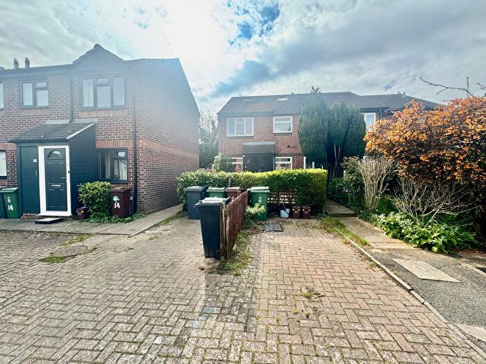 2 Bedroom End Terrace House To Rent In Wadley Road, Leytonstone, E11