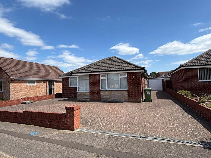 2 Bedroom Detached Bungalow For Sale In Crestview Drive, Lowestoft, NR32