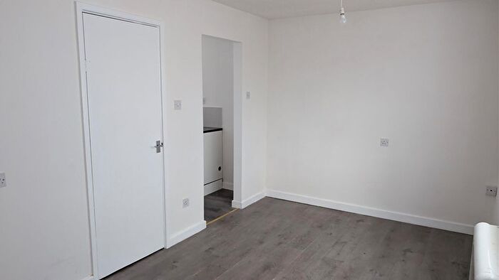 1 Bedroom Property To Rent In Mayfair Close, Anfield, Liverpool, L6