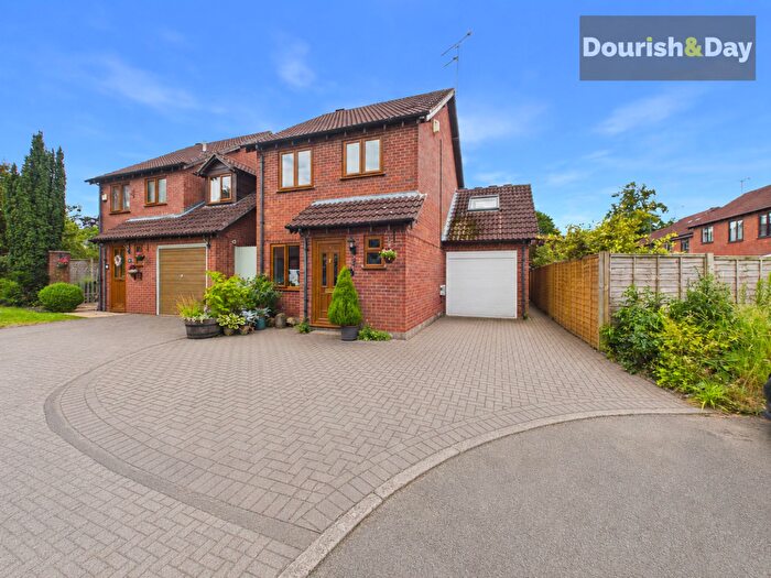 3 Bedroom Detached House For Sale In Furlong Close, Weston, ST18