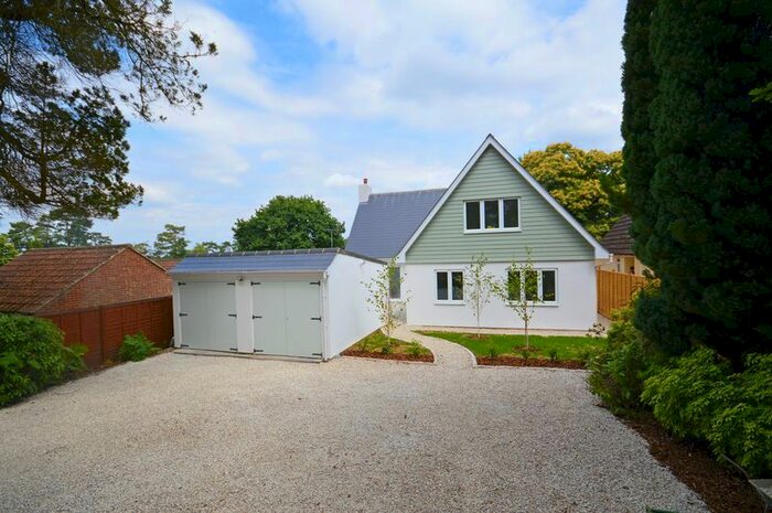 5 Bedroom Detached House To Rent In Seymour Road, Headley Down, Bordon, GU35