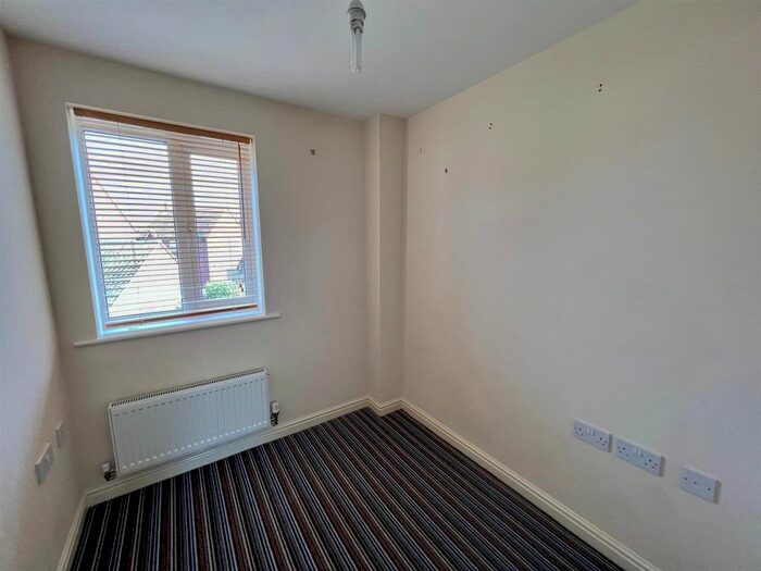 4 Bedroom Semi-Detached House To Rent In Hill View Road, Malvern, WR14