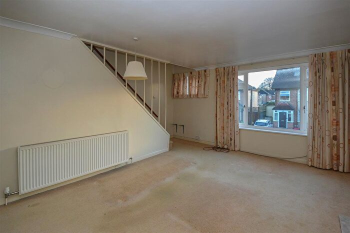 3 Bedroom End Of Terrace House For Sale In Albert Street, Warley, Brentwood, CM14