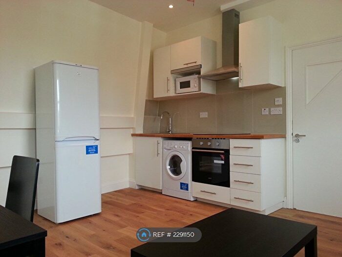 1 Bedroom Flat To Rent In Overstone Road, London, W6