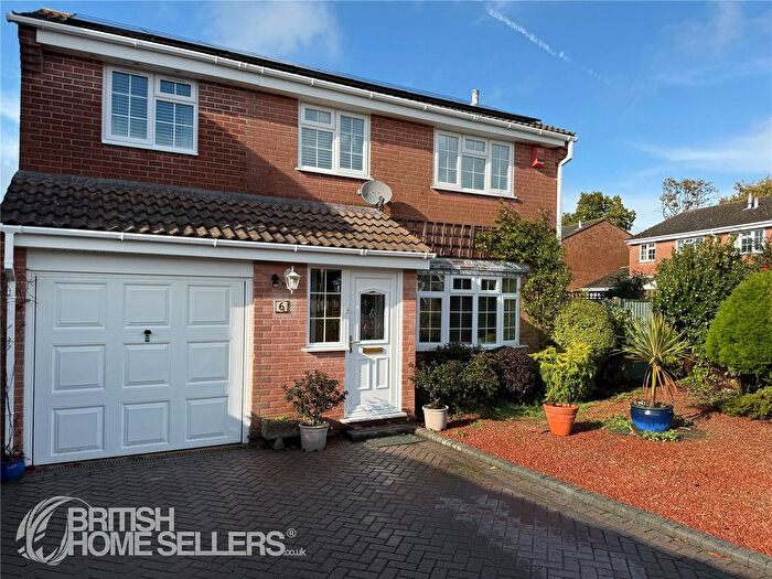 4 Bedroom Detached House For Sale In Sherwood Way, Langley, Southampton, Hampshire, SO45