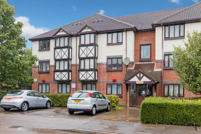 1 Bedroom Flat To Rent In Fairfield Close, Mitcham, London, CR4