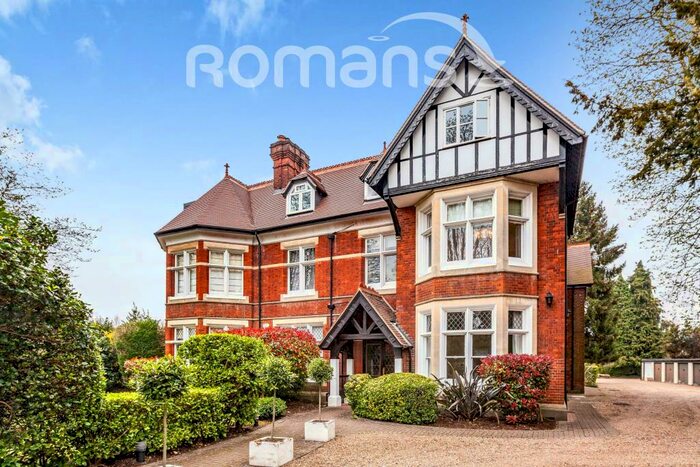 3 Bedroom Apartment To Rent In Lansdowne Court, SL6