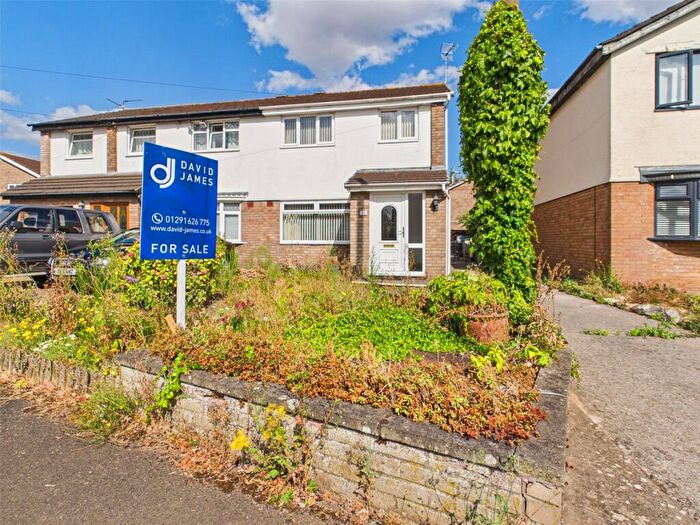 3 Bedroom Semi-Detached House For Sale In Blackbird Road, Caldicot, Monmouthshire, NP26