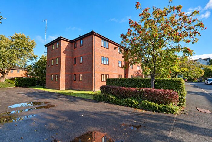 2 Bedroom Flat For Sale In Haydock Close, Chester, CH1
