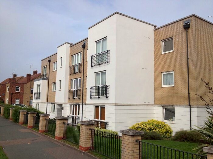 2 Bedroom Apartment To Rent In London Road, Leigh-On-Sea, Essex, SS9