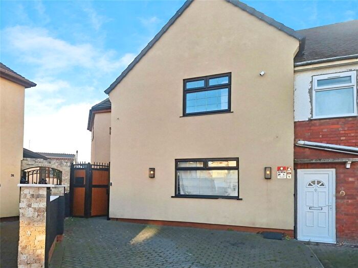 4 Bedroom End Terrace House For Sale In Short Street, Nuneaton, Warwickshire, CV10